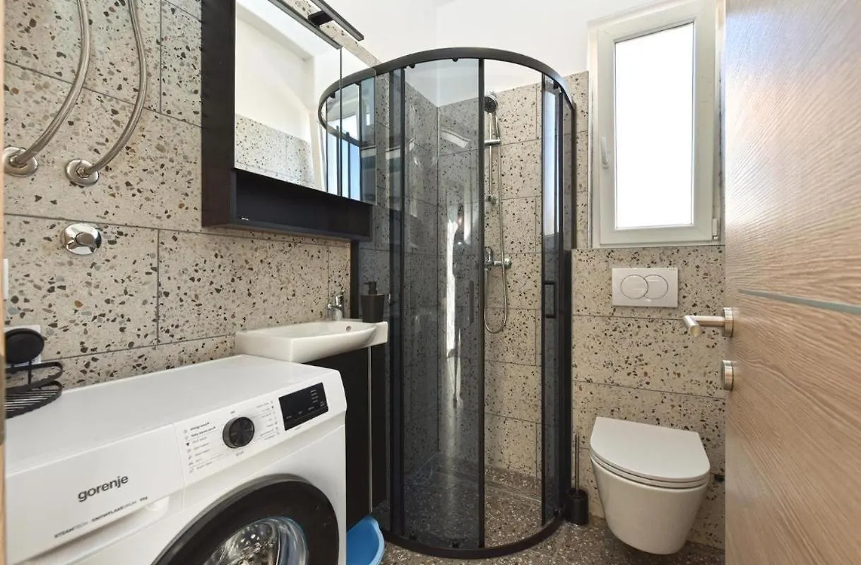 Bright Studio Apartment With Pool View Valbandon 0*,  Хорватия