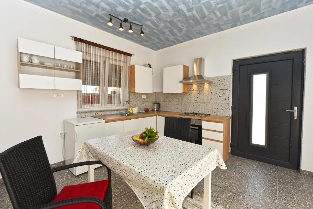 Bright Studio Apartment With Pool View Valbandon