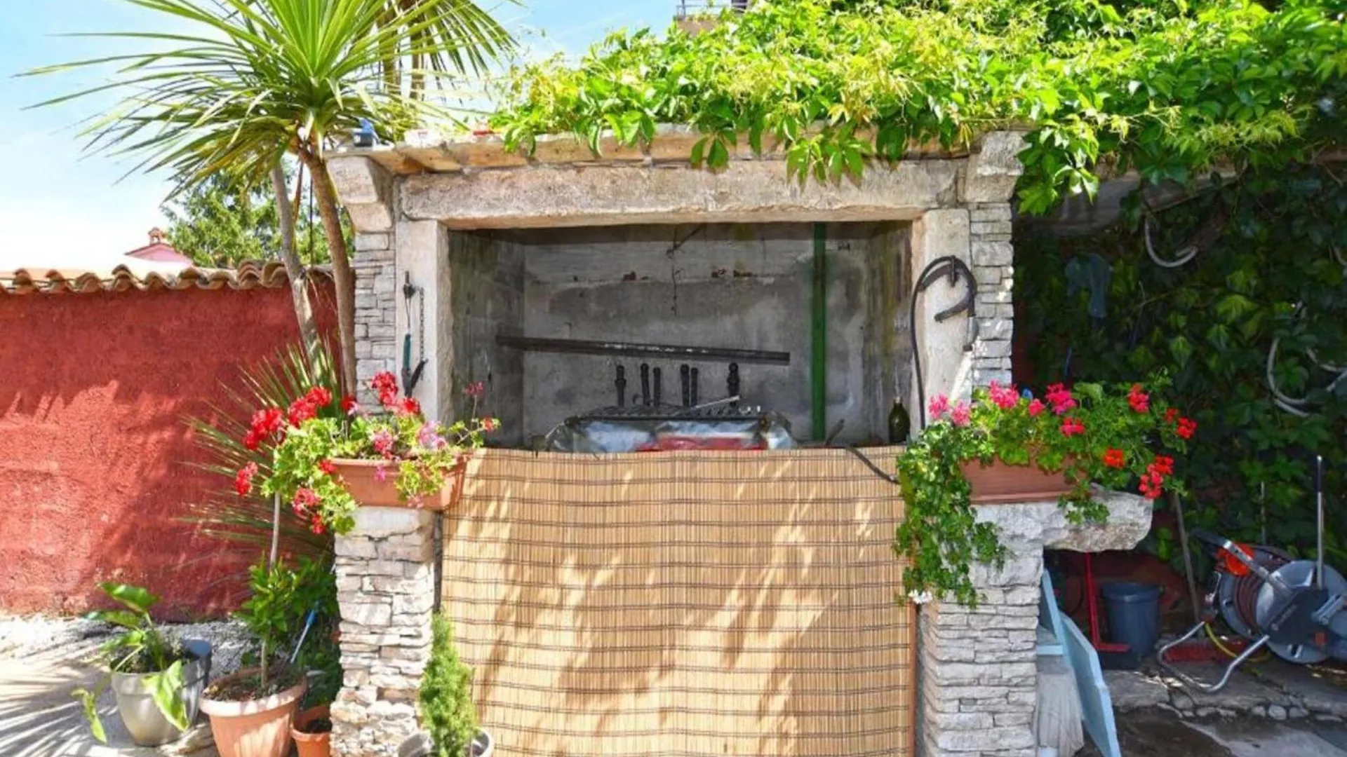 Bright Studio Apartment With Pool View Valbandon
